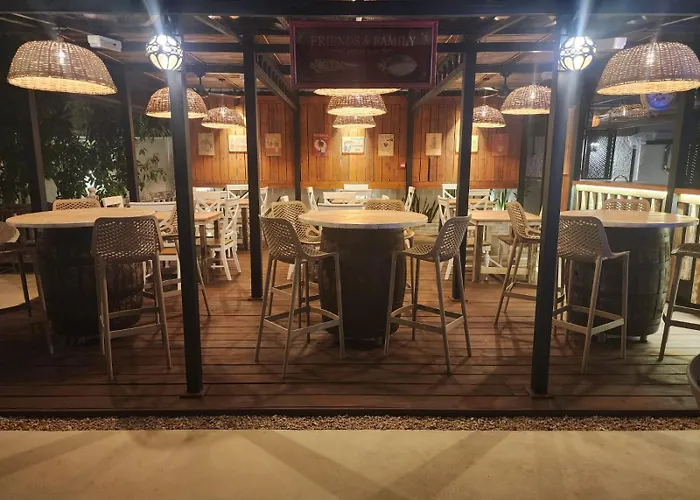 Trr4 Apt Near Beach With Fine Cuisine & Pool